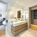 Apartment Near Cambronne Metro Station