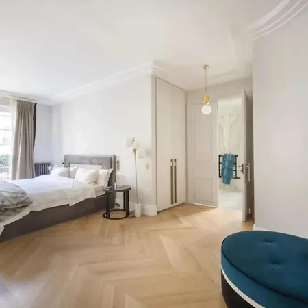 Apartment Apartment Near Cambronne Metro Station